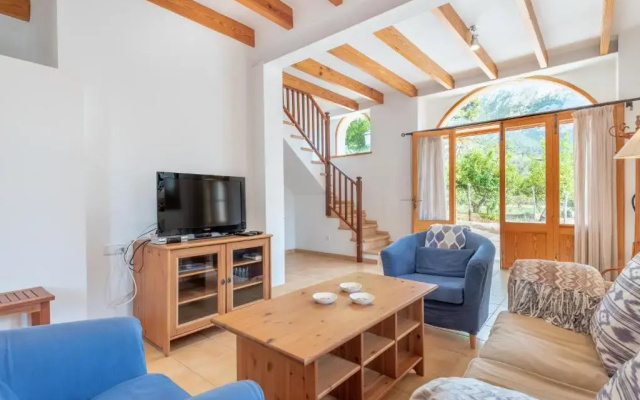 Deià semi-detached sunny country house, near GR221