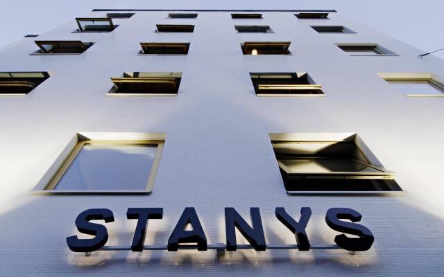 Stanys Hotel & Apartments вид на фасад