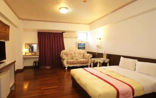 Rising Sun Hotel