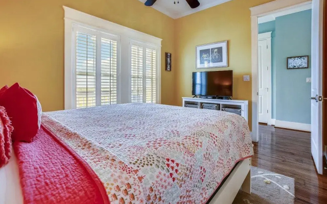 Seaside Sanctuary by Ryson Vacation Rentals