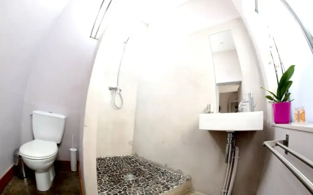 House With 6 Bedrooms In Avignon