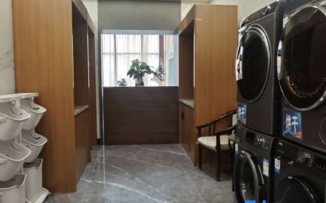 Homeinns Fairyland Hotel (Urumqi International Grand Bazaar, Hotan 2nd Street)