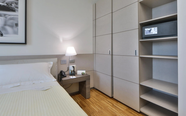 Отель Unahotels San Vitale Bologna