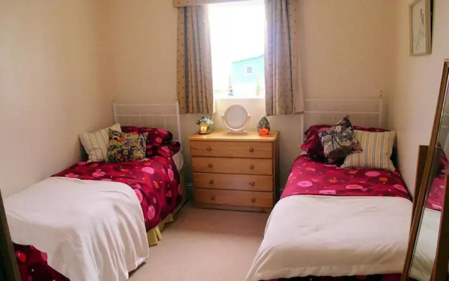 Freshwater Bay Hol Vge 16