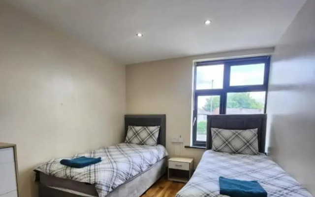 133 A Park Road Stretford
