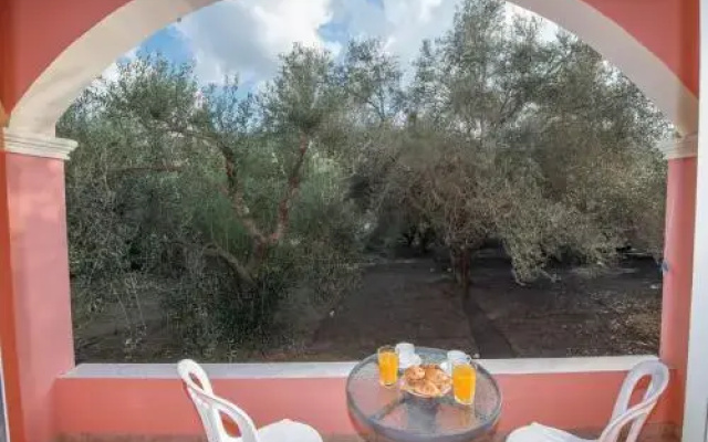 Kogeros Apartments