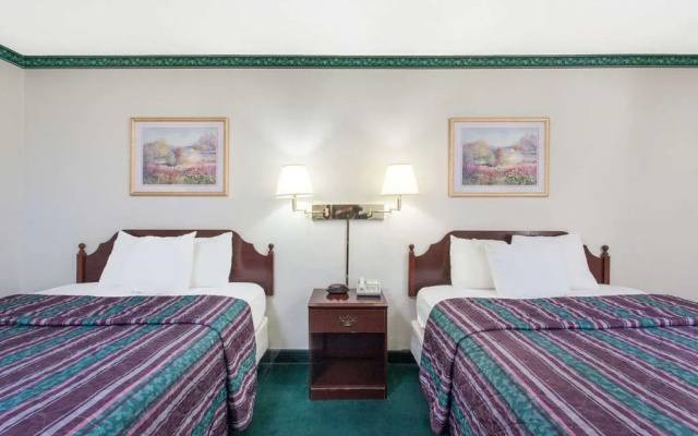 Days Inn Toledo Airport