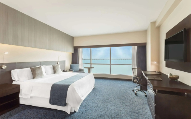 Wyndham Guayaquil Puerto Santa Ana