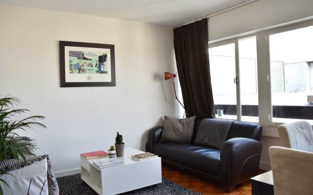 Апартаменты Top Floor 1 Bedroom Apartment Near Gare de Lyon комната для гостей
