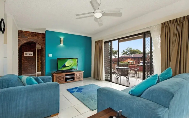 Waterviews,Pool, Wifi its all here !- Welsby Pde, Bongaree