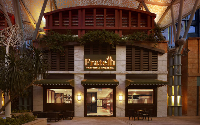 Resorts World Sentosa - Festive Hotel вид на фасад
