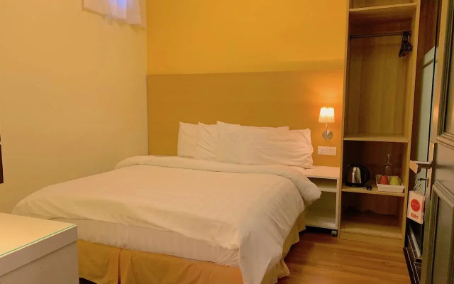 iStay Hotel