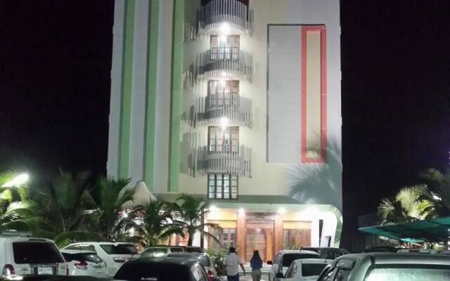 Nakara Montra Hotel вид на фасад