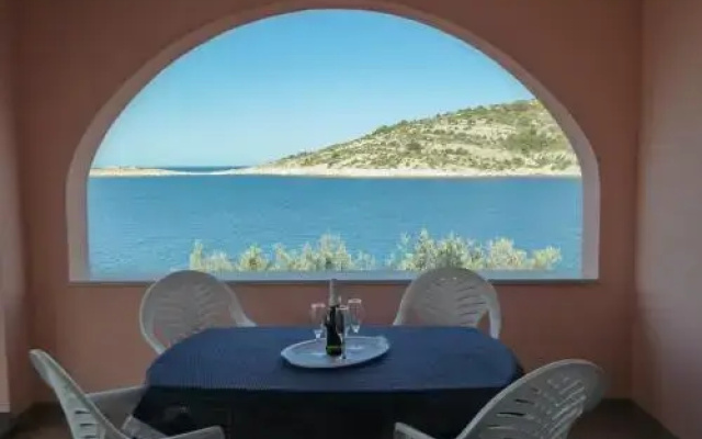 Apartments Punta Planka