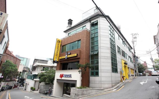 Отель 24 Guesthouse Namsan Южная Корея, Сеул - отзывы, цены и фото номеров - забронировать отель 24 Guesthouse Namsan онлайн вид на фасад