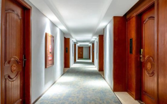 Junyi Haoting Holiday Hotel