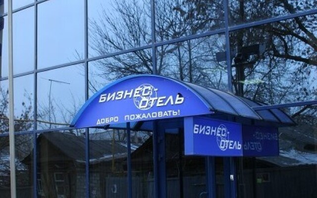 Гостиница Бизнес Отель в Самаре 4 отзыва об отеле, цены и фото номеров - забронировать гостиницу Бизнес Отель онлайн Самара вид на фасад