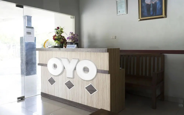 OYO 1283 Guest House Loemajan