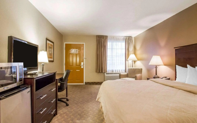 Quality Inn & Suites Greenville I-65