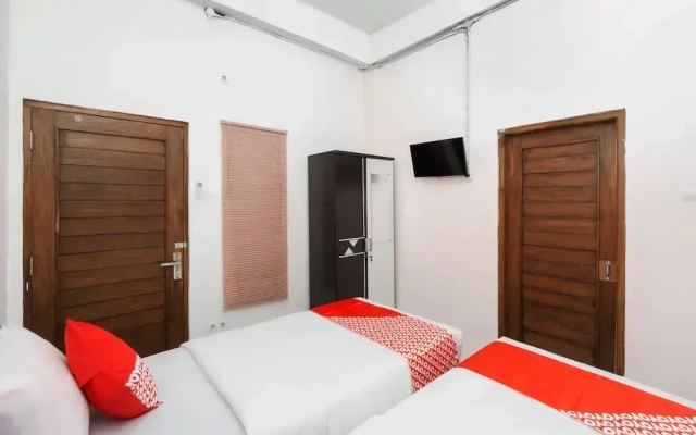 Falisha Homestay Syariah by OYO Rooms