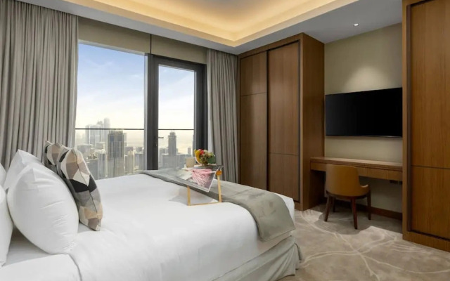 Luxury Apt w Spectacular Burj Khalifa Views