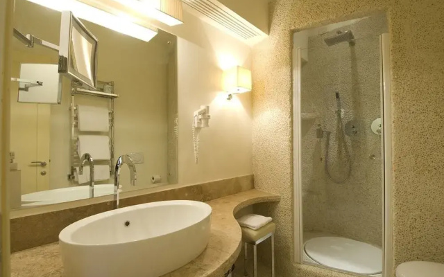 Roccamare Residence