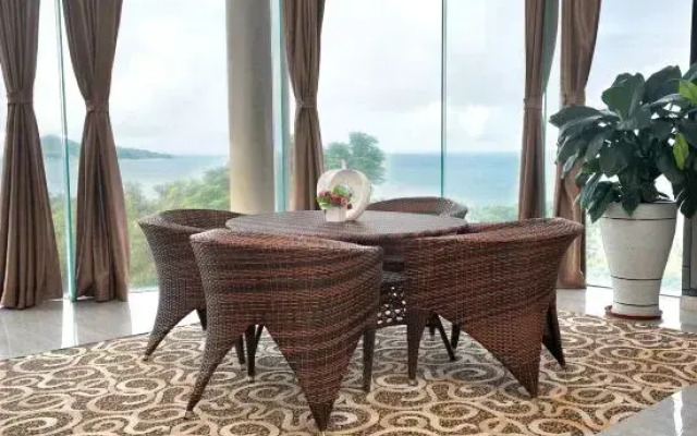 Galaxy Bay Hotel