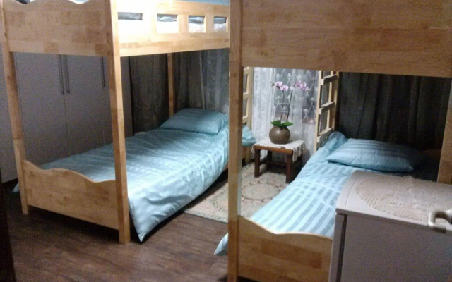 K Star Road Guesthouse - Hostel