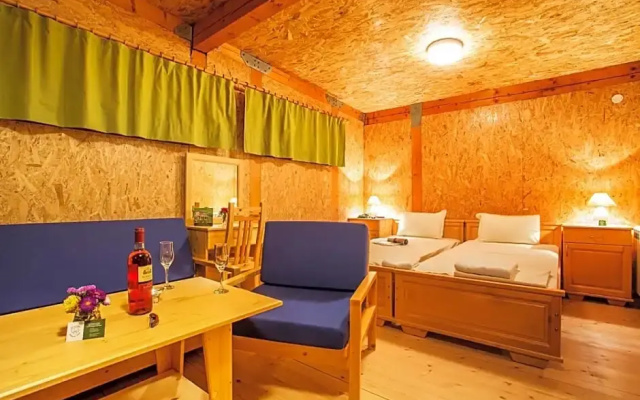 Debeli Dab Eco Village