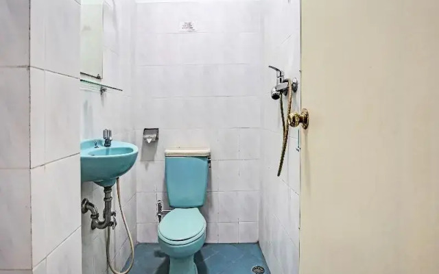 Oyo 91805 Hotel Wisma Bari