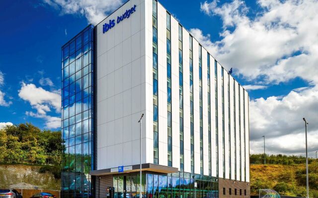 Отель ibis budget Luton Airport вид на фасад