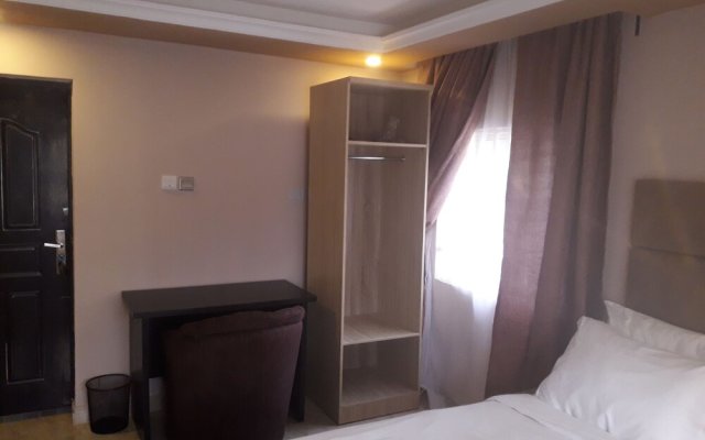 Centurion Apartments Limited in Abuja, Nigeria from 74$, photos, reviews - zenhotels.com guestroom
