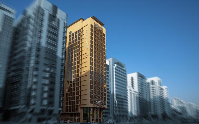 Centro Al Manhal Hotel by Rotana вид на фасад