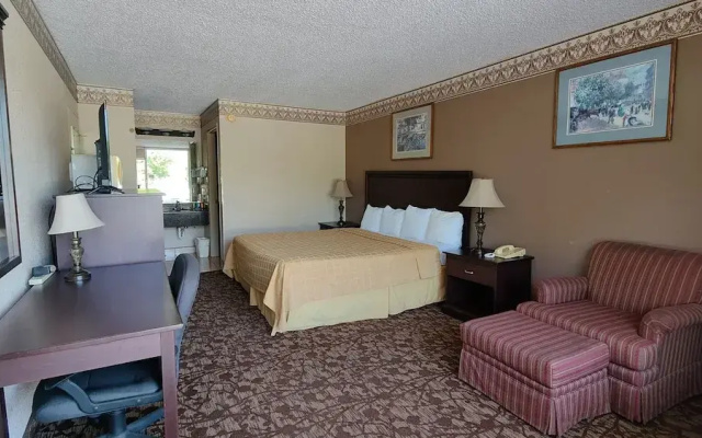 Countryside Inn & Suites
