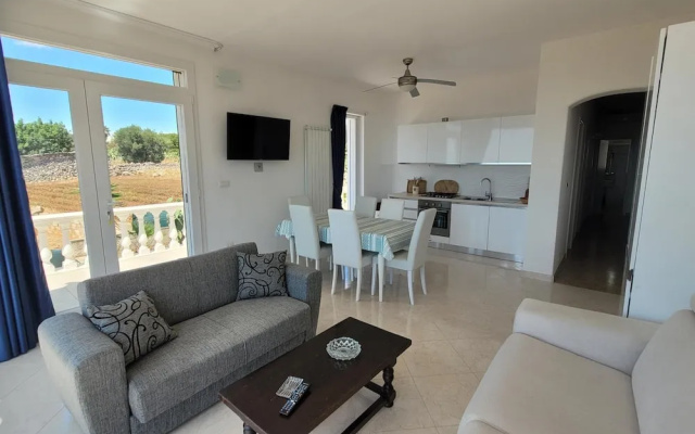 Felloniche Apartment Sea View