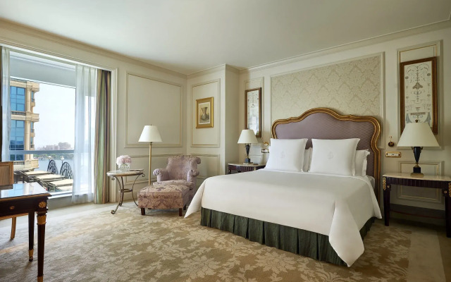 Отель Four Seasons Cairo at First Residence