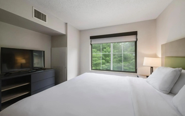 Country Inn & Suites by Radisson, Lake George (Queensbury), NY