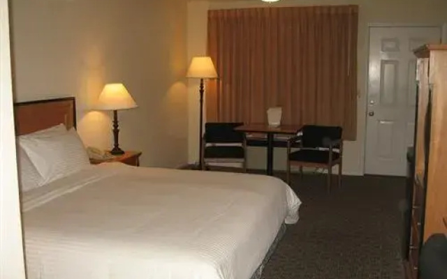 Japan House Suites