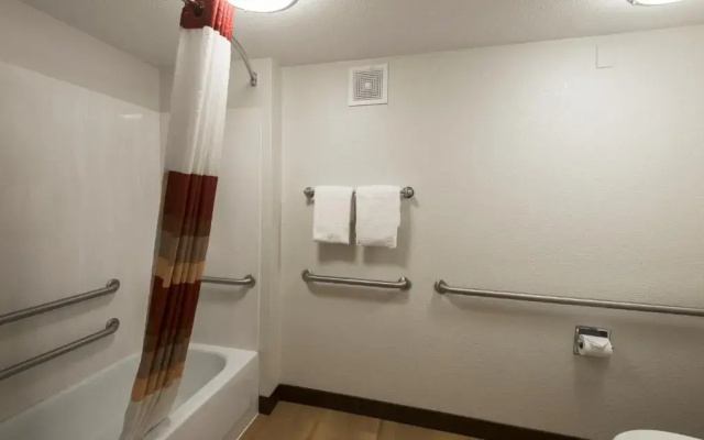 Red Roof Inn Houston - Brookhollow