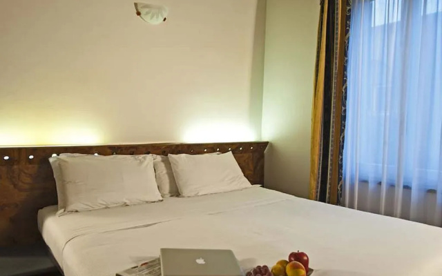Отель Four Points Flex by Sheraton Parma