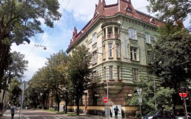 Гостиница The Georgehouse Хостел Украина, Львов - 2 отзыва об отеле, цены и фото номеров - забронировать гостиницу The Georgehouse Хостел онлайн вид на фасад