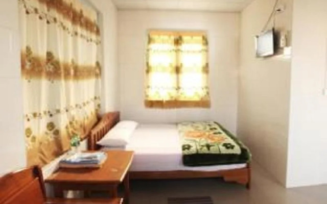 Ever Green Hotel