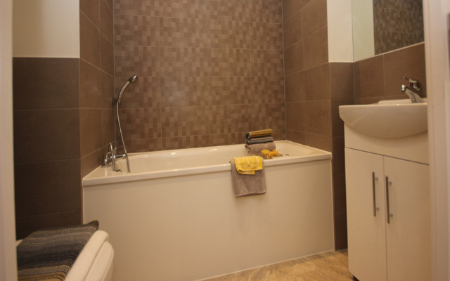 Comfort Stays - Skyline House