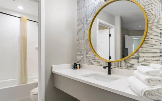 Modern Urban Oasis in Prime Buckhead Atlanta