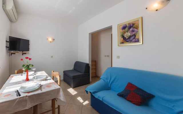 Awesome Home in Banjole With Wifi and 1 Bedrooms