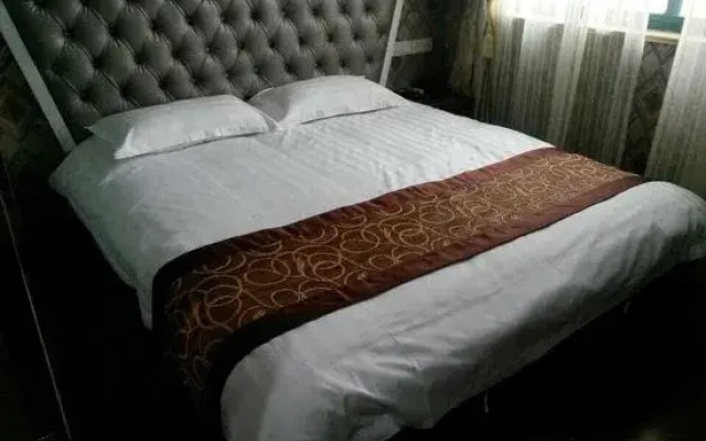 Wuzhou E-sports Hotel (Huinan Pedestrian Street)