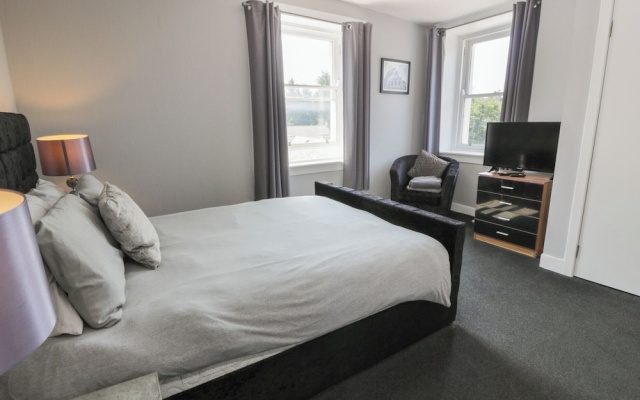 Fleet Townhouse