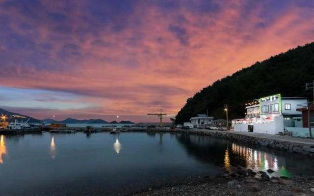 Yeosu Ocean View Pension