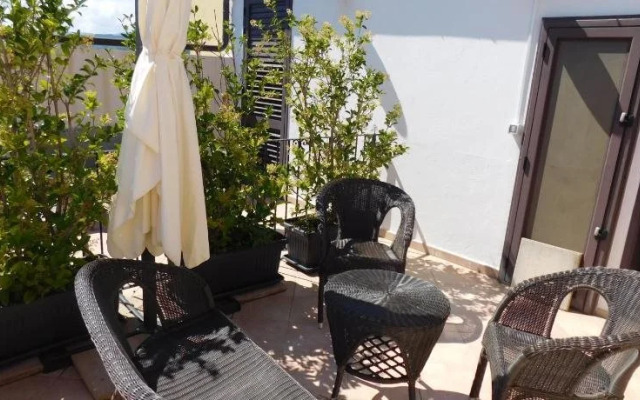 Sale Hotel