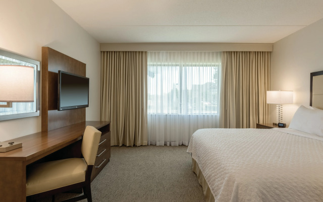 Embassy Suites by Hilton Milwaukee Brookfield